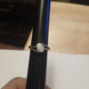 Stunning Silver Ring with Opal Gemstone